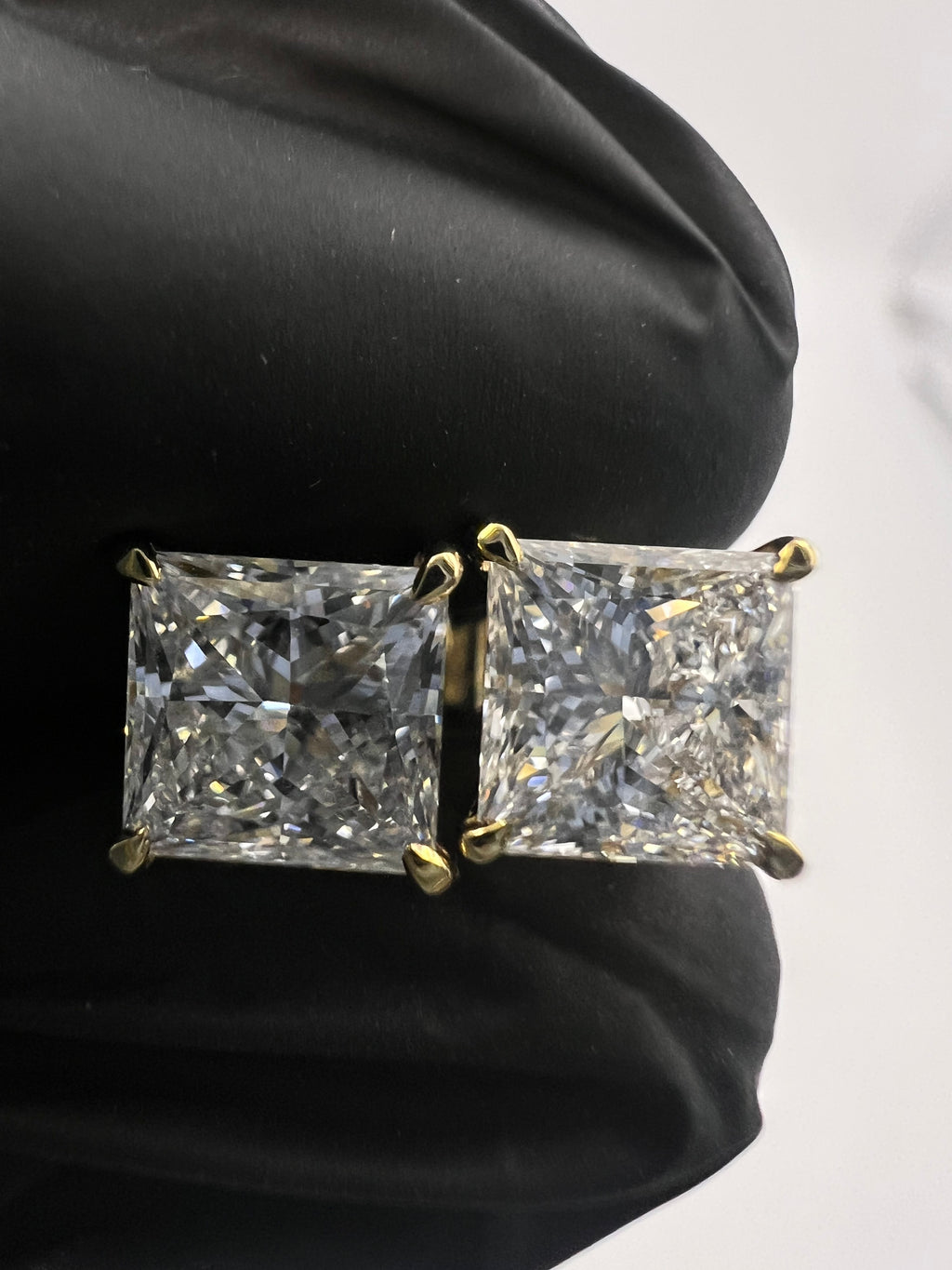 2.00ct Princess Cut Diamonds Studs Earrings