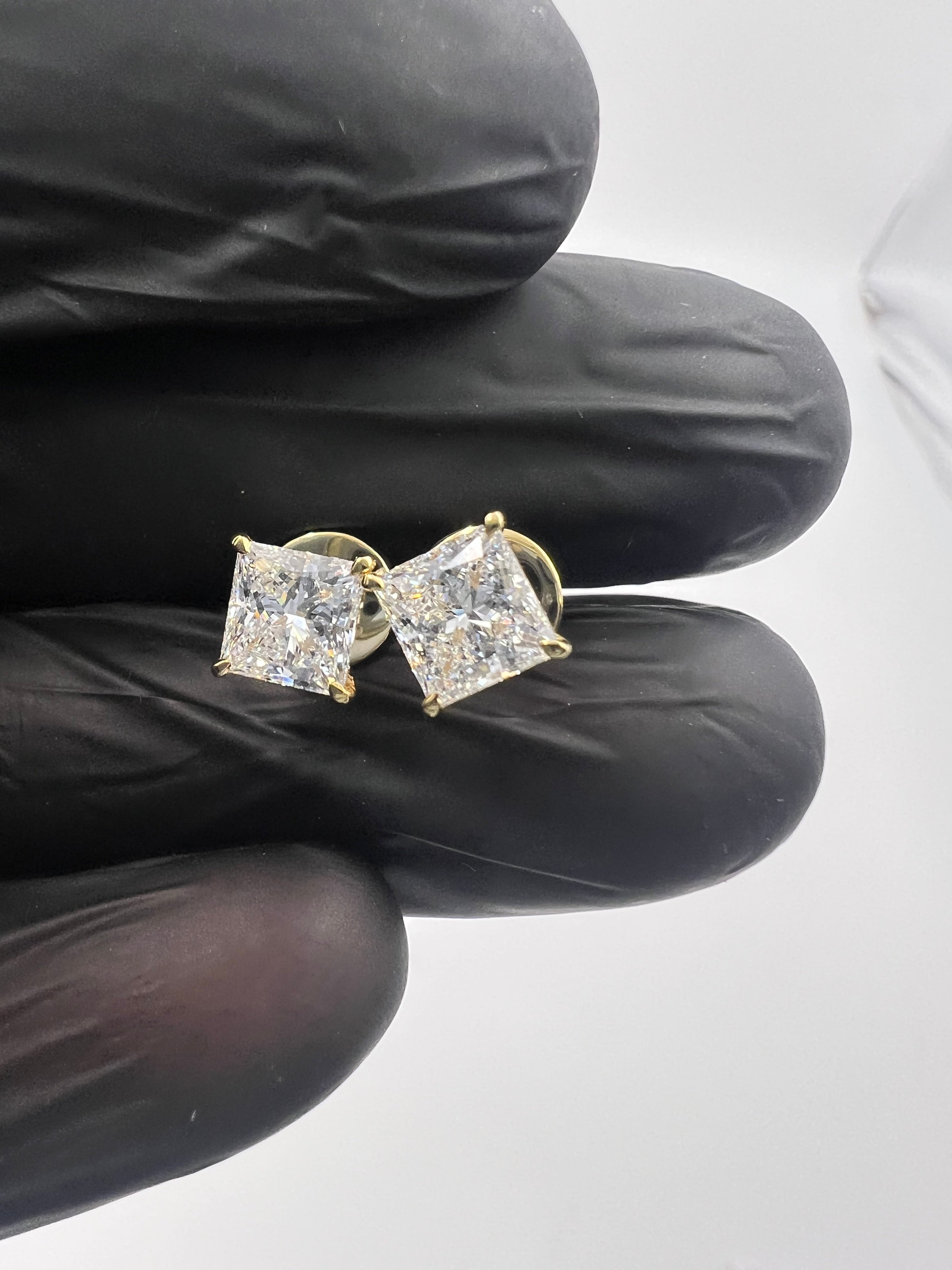 2.00ct Princess Cut Diamonds Studs Earrings