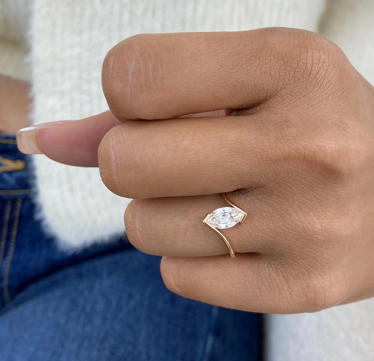 1.00ct Marquise Vertical Capture Ring