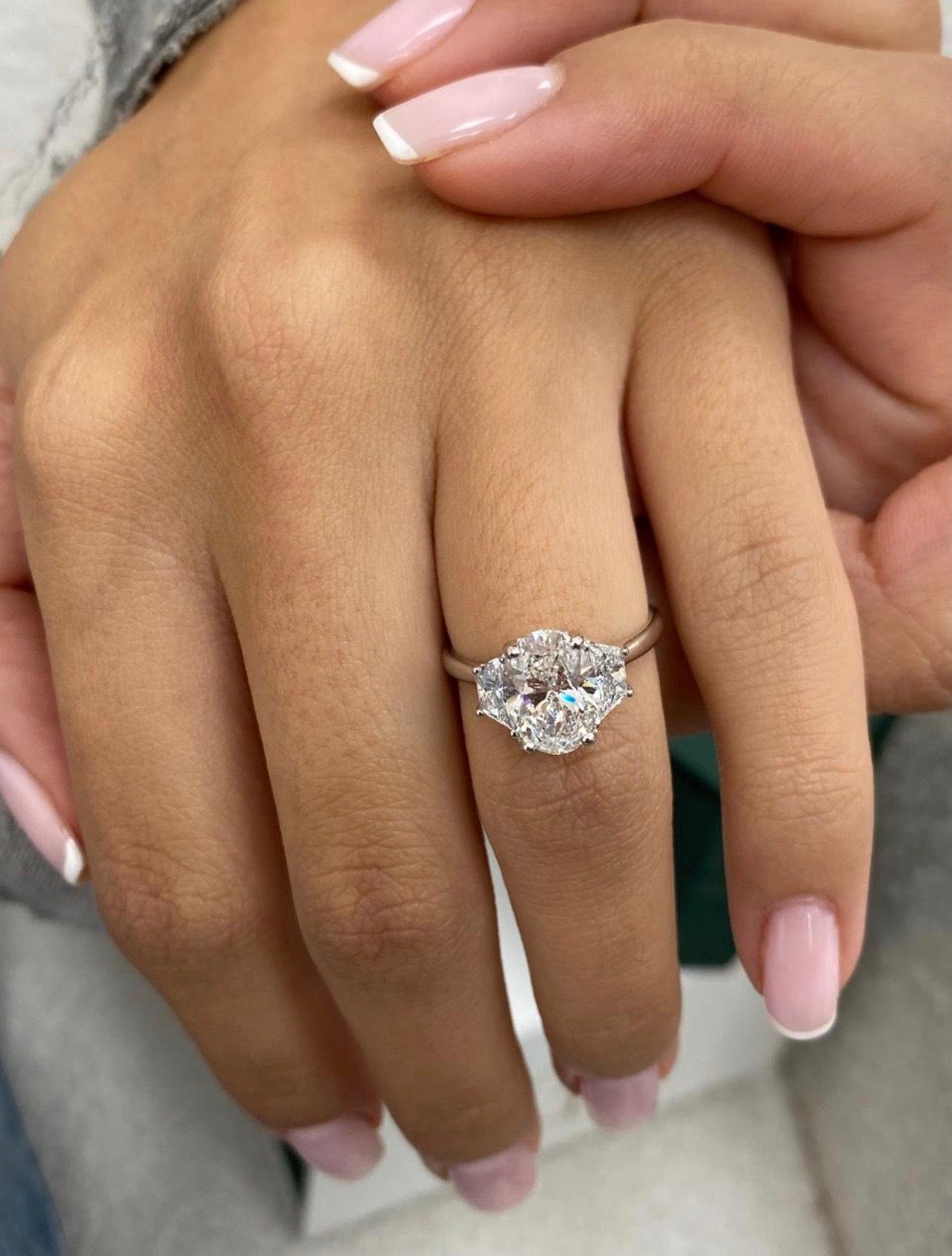 2ct Oval Cut Ring with Trapezoid