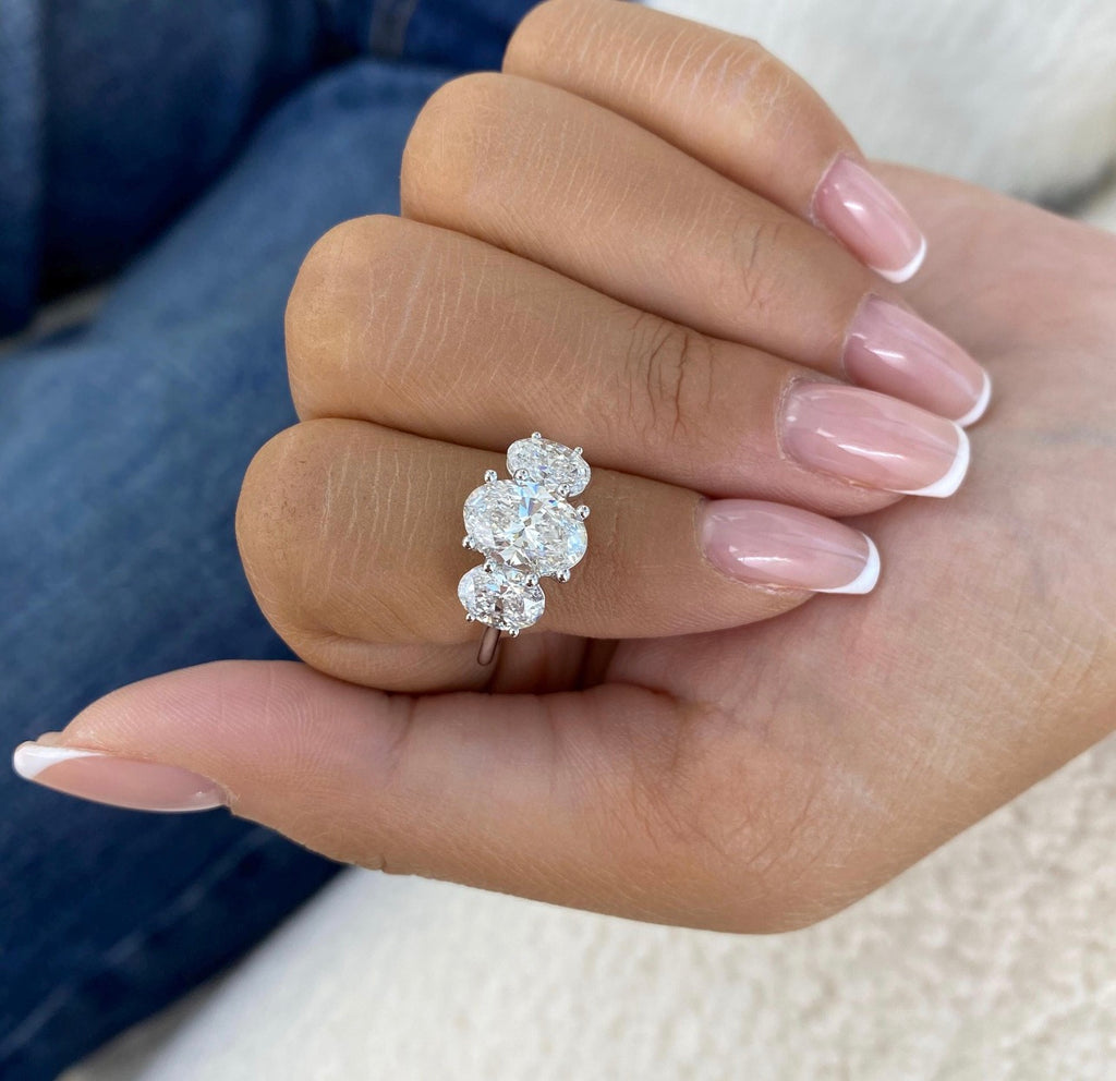 3.70ct Oval 3-Stones Ring