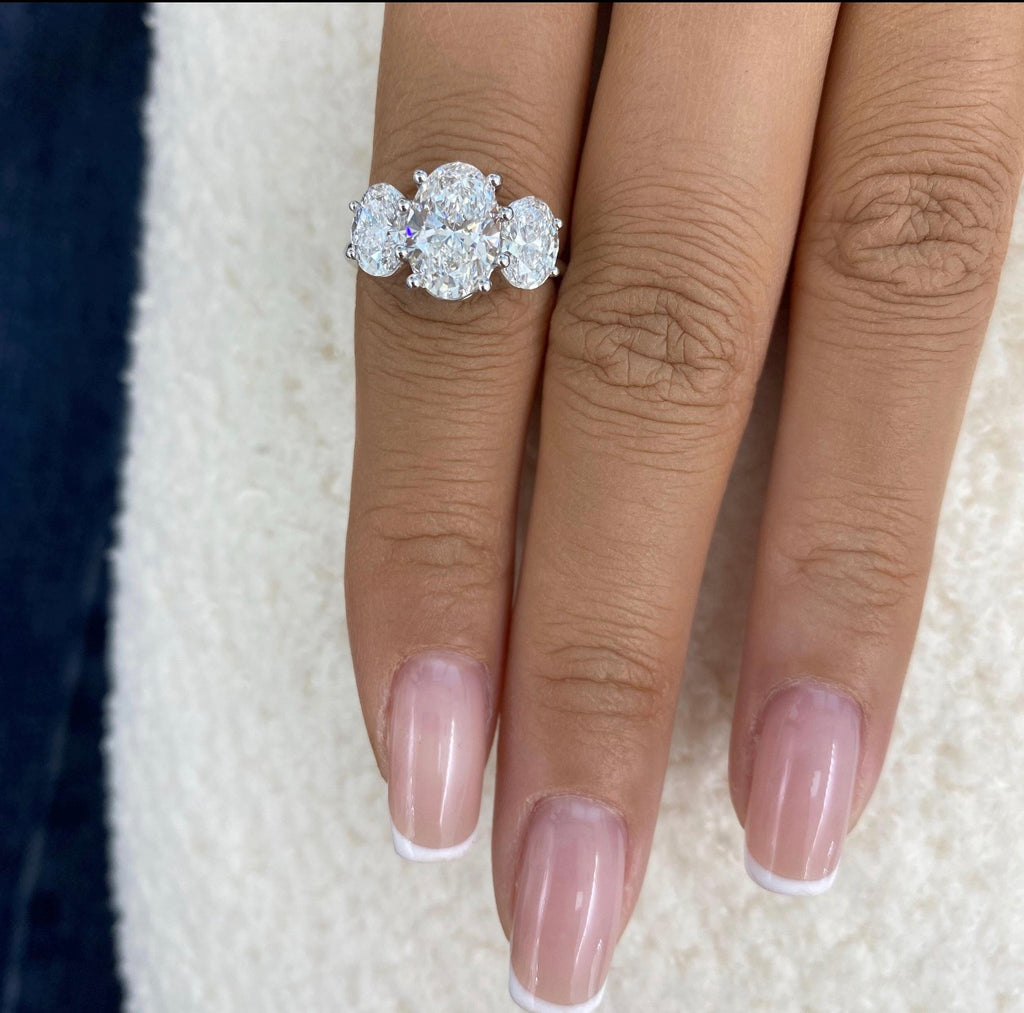 3.70ct Oval 3-Stones Ring