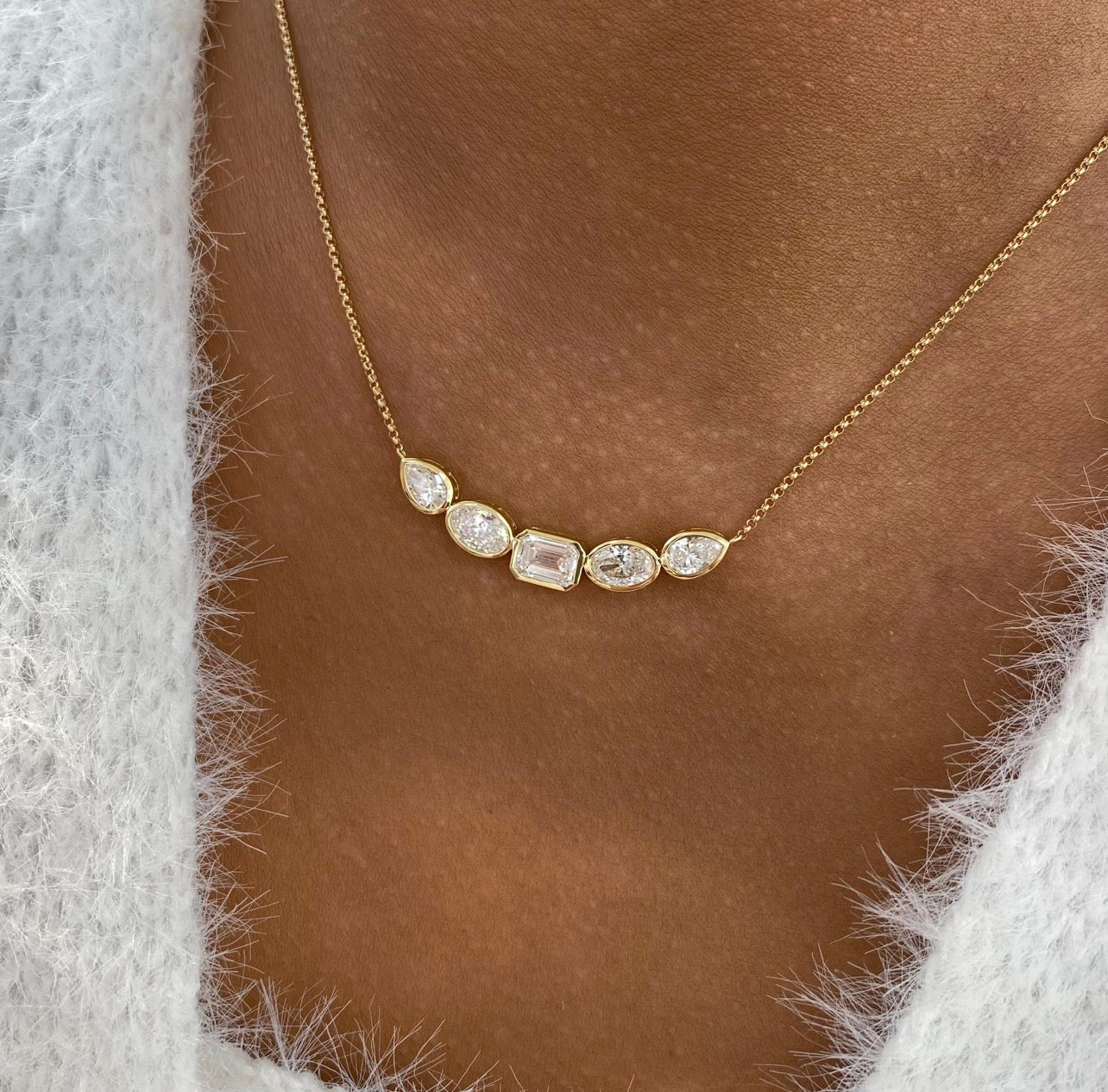 2.50ct Mixed Cut Diamond Bar Necklace