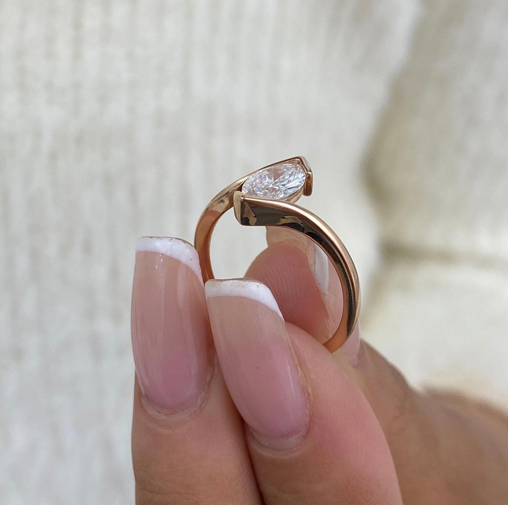 1.00ct Marquise Vertical Capture Ring