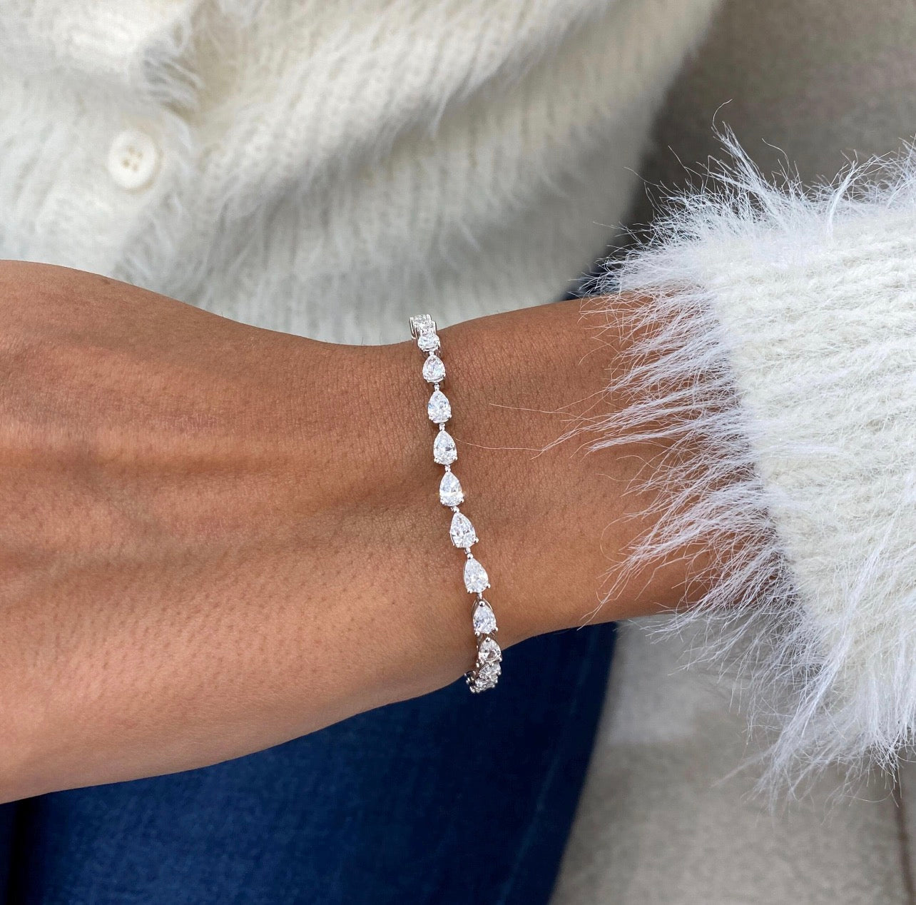 Pear East West Set Tennis Bracelet