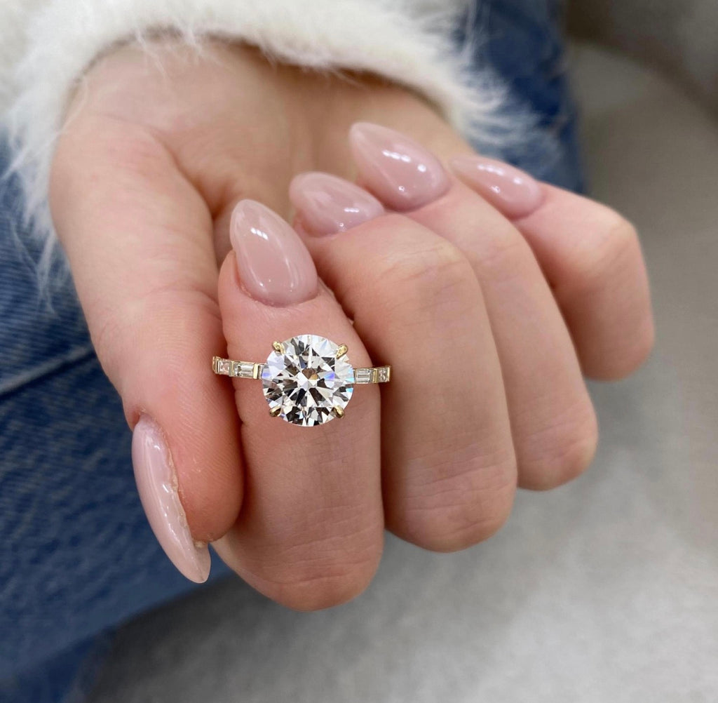 2.5ct Round Cut Diamond with Baguette Band