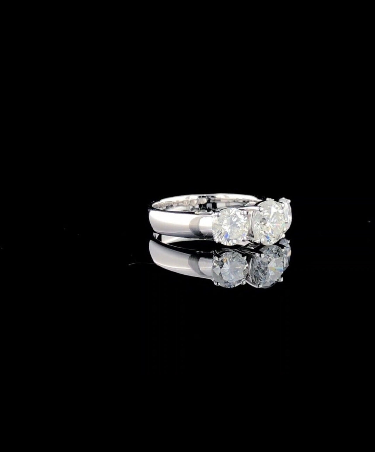2.50ct Round 3-stone ring
