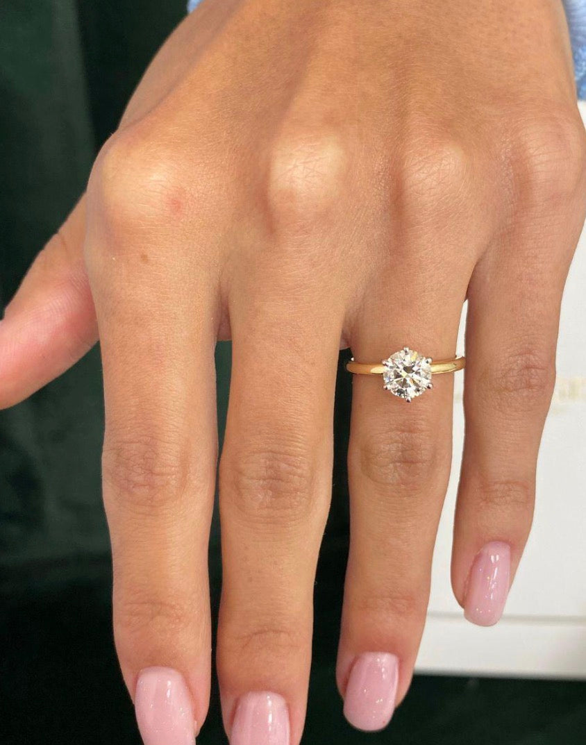 1.00ct Round Cut Engagement Ring