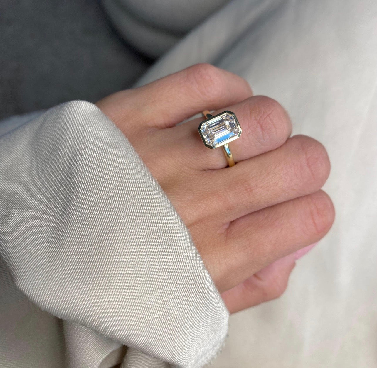 3ct Emerald Bezel Set Ring