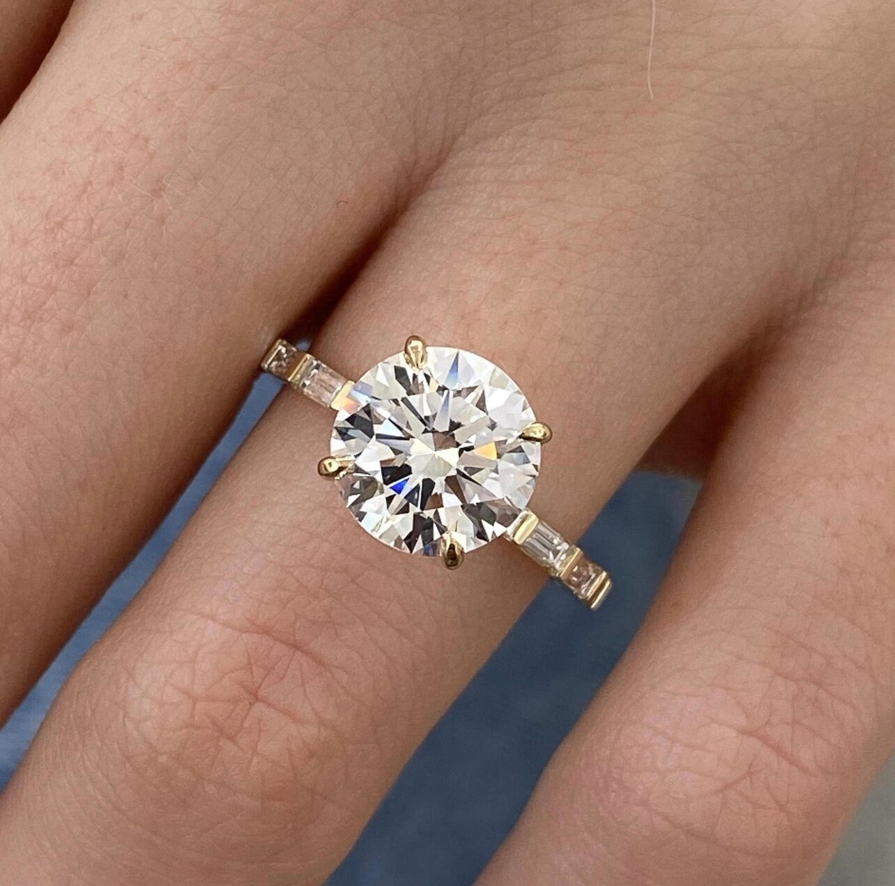 2.5ct Round Cut Diamond with Baguette Band