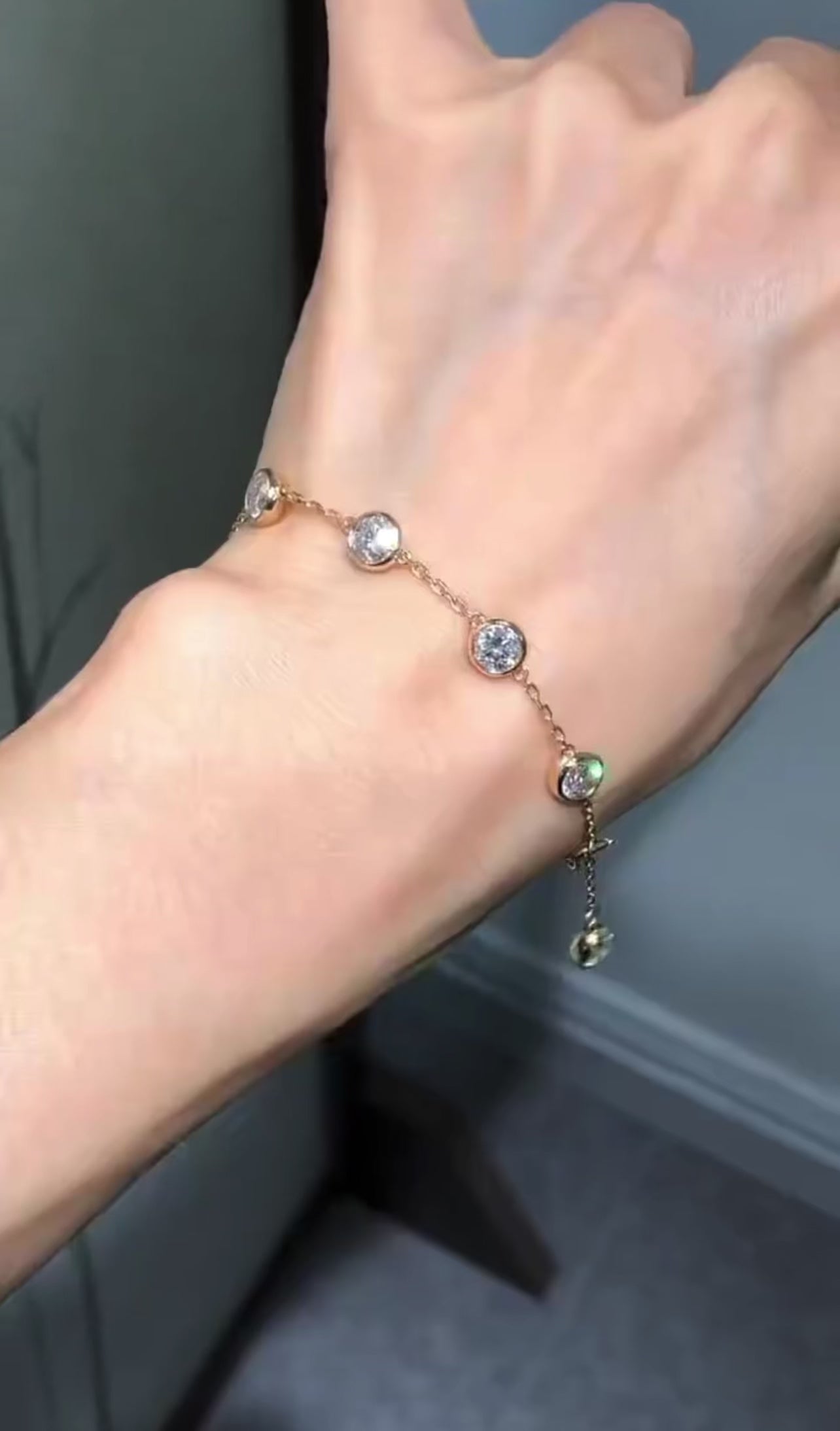 4ct Round Bezel Set Bubble Bracelet