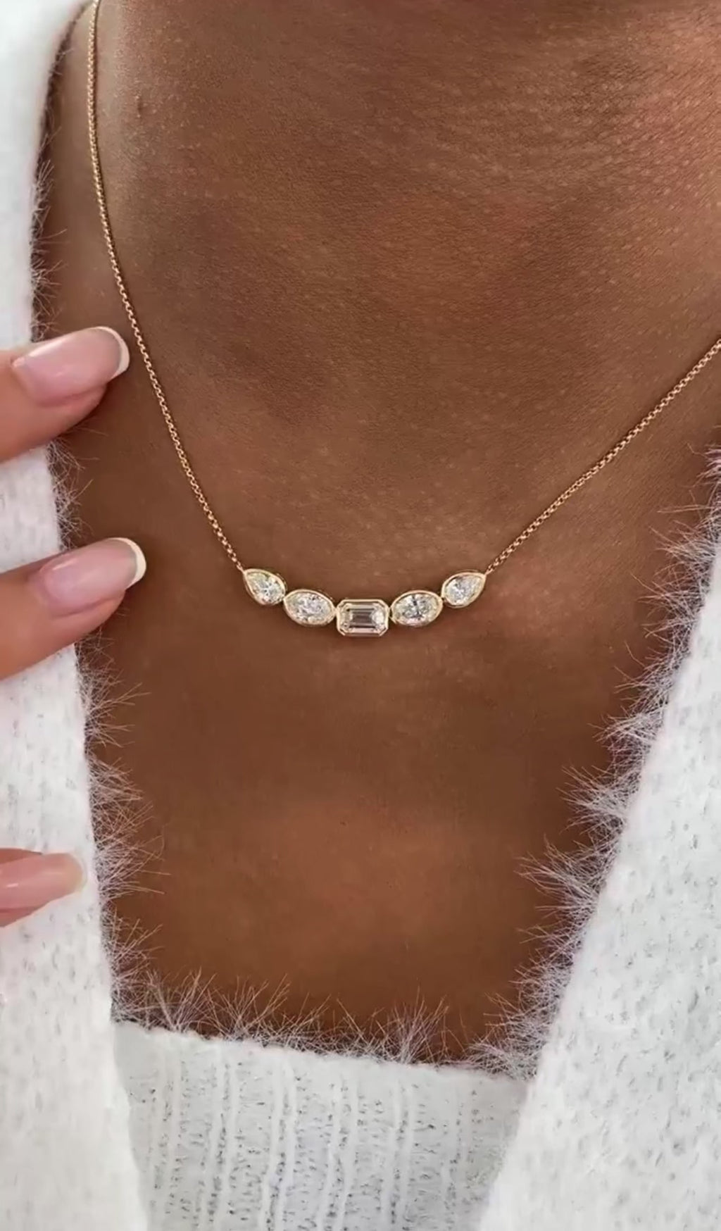 2.50ct Mixed Cut Diamond Bar Necklace
